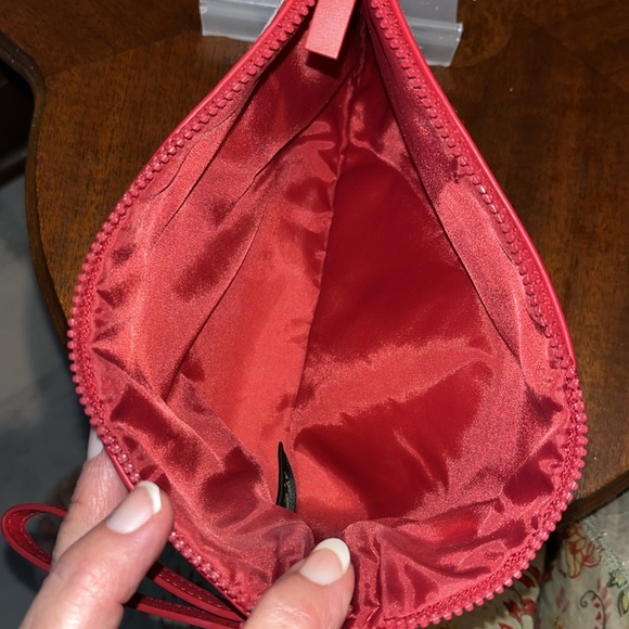 YSL Beaute Wristlet  cosmetic case/pouch fabric  Ivory cream/red trim & logo NWO - Picture 10 of 13